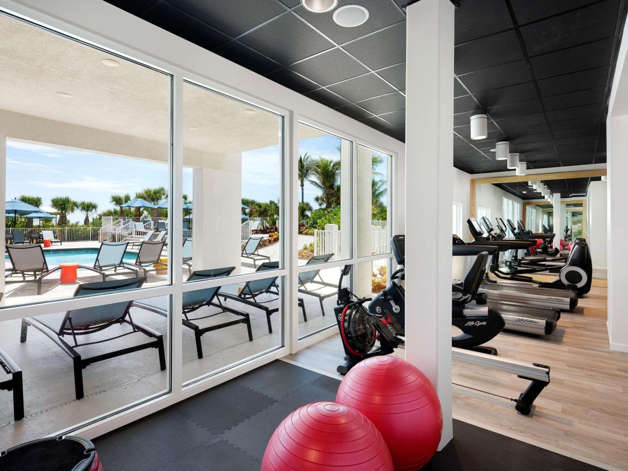Hilton Garden Inn Cocoa Beach-Oceanfront, Fl Luaran gambar